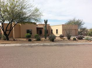 902 E Vault Mine Ct, Green Valley, AZ 85614
