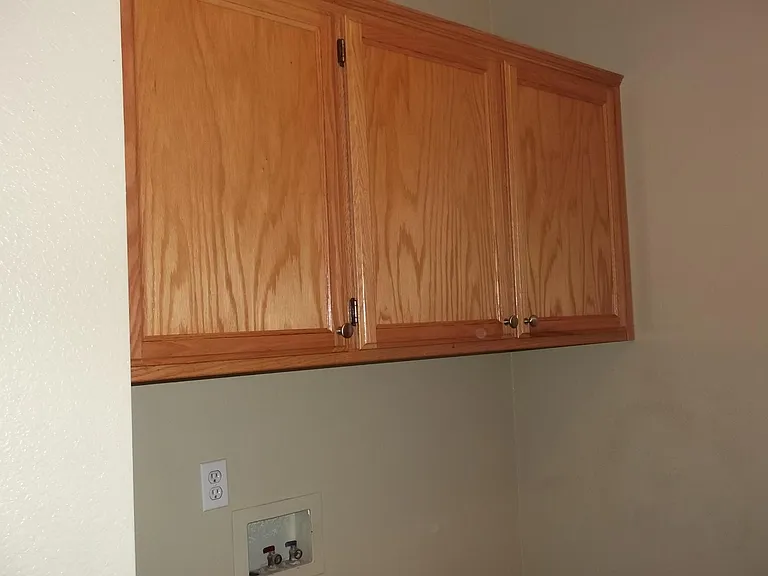 Haney Ln — Photo 11