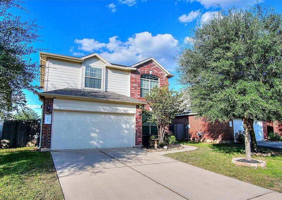 1st image of 1027 Imperial Lake Dr