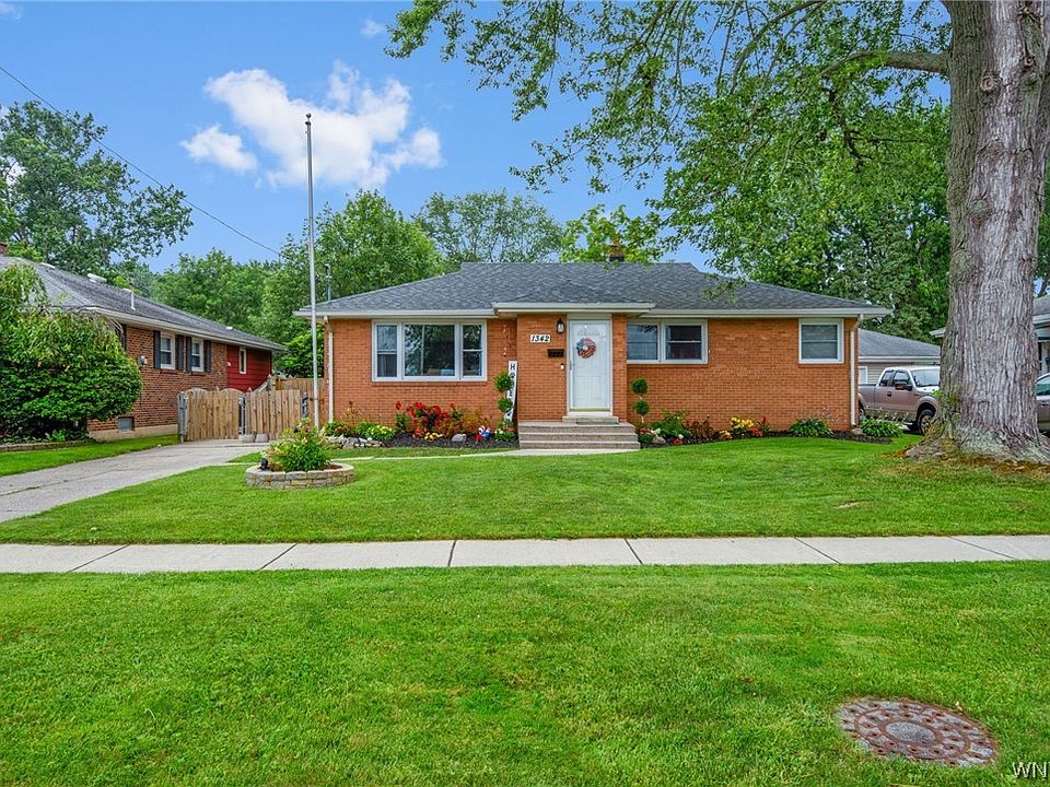 1342 Master St, North Tonawanda, NY 14120 Zillow