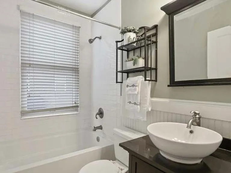 719 S Saint Asaph St #206 — Photo 27