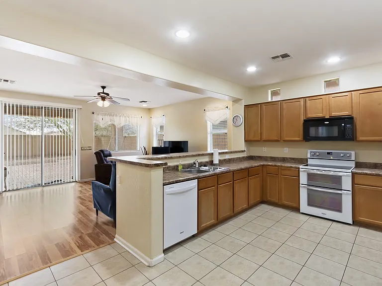 2377 E San Gabriel Trl — Photo 8