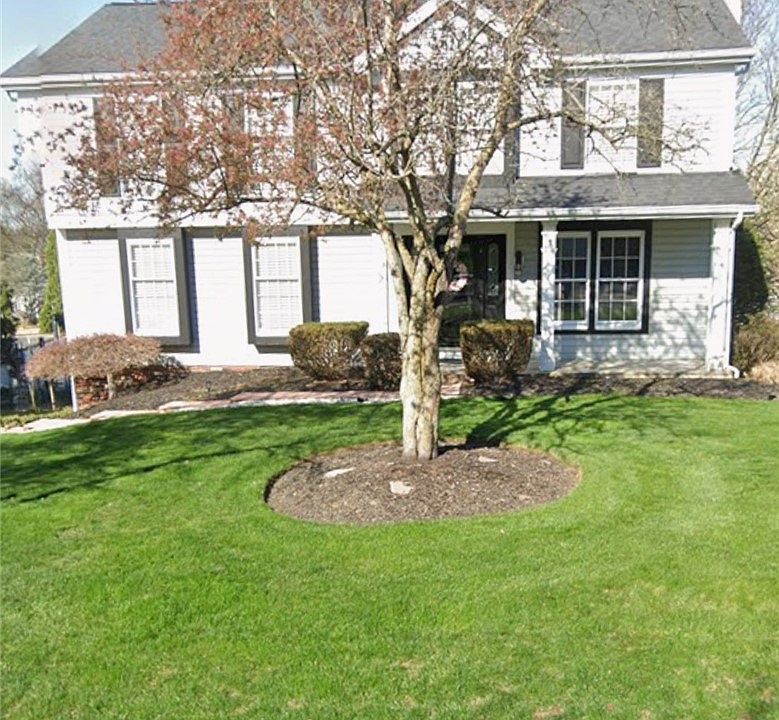 1st image of 792 Robin Dr