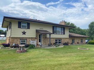 1473 Lamson Dr, Winnebago, IL 61088