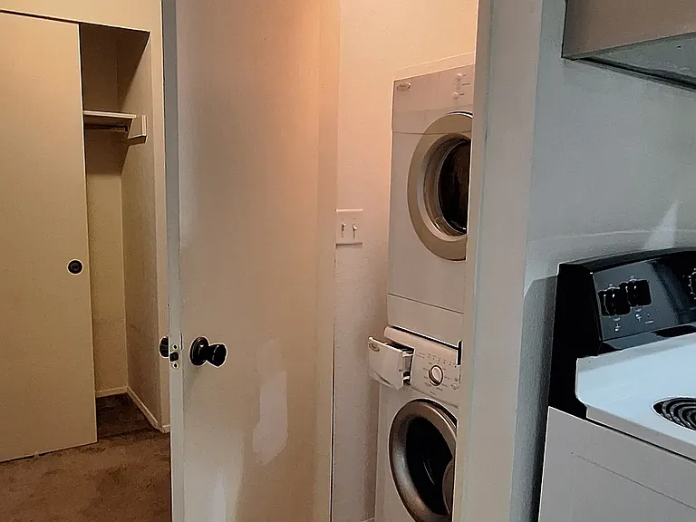 S So 174th Pl — Photo 13