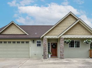 1354 Cedar Ridge Ct, Roseburg, OR