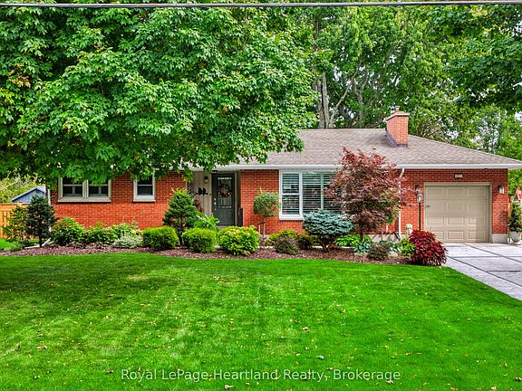3rd image of 257 Eldon St