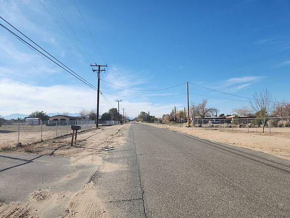 5th image of 15655 El Centro St