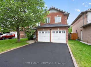 133 Tremount St, Whitby, ON L1M 1G1