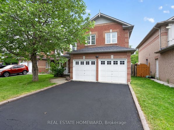133 Tremount St, Whitby, ON L1M 1G1