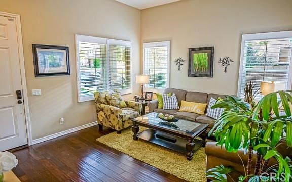 3rd image of 28261 Canyon Crest Dr