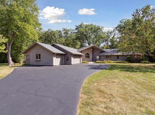 1270 Dennis Dr, Rockford, IL 61103