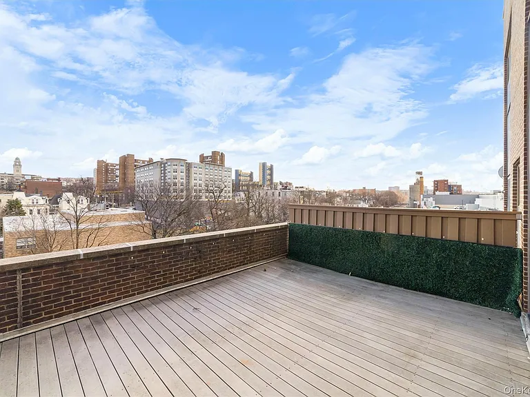 23 Water Grant St #8G — Photo 8