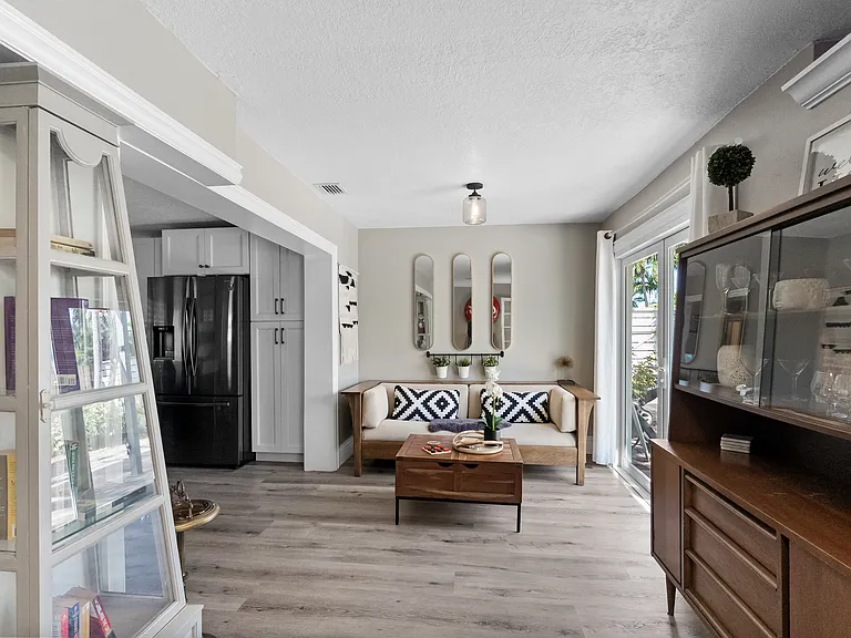1605 Treemont Ave — Photo 23