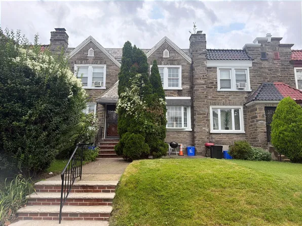 7430 Sommers Rd, Philadelphia, PA 19138