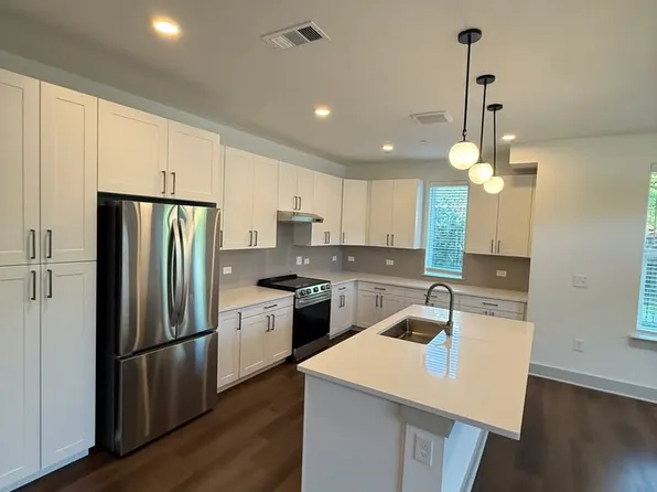 (undisclosed Address), Austin, TX 78745