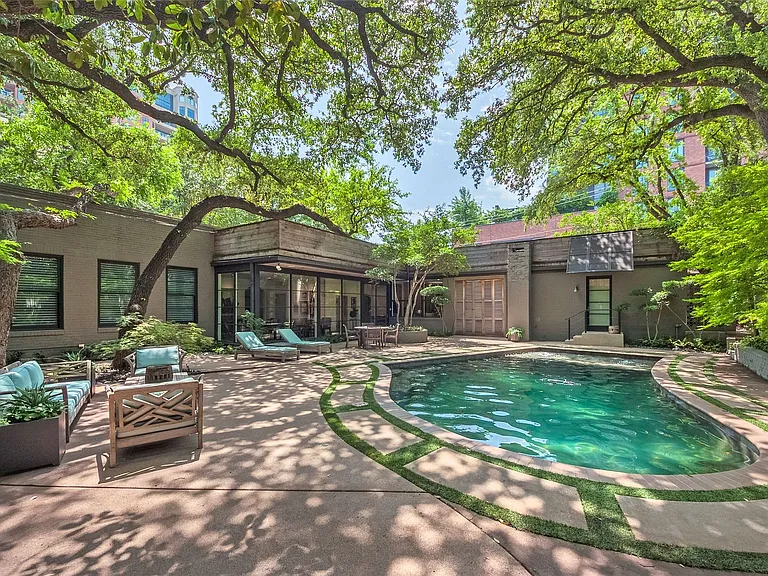 3610 Congress Ave — Photo 39