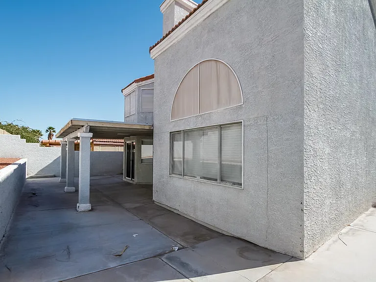 1605 Fig Palm Ct — Photo 15