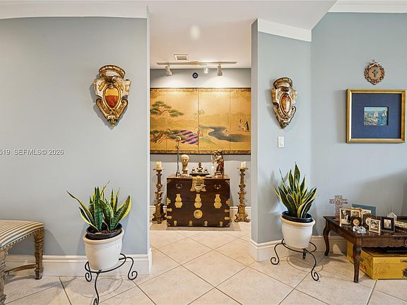 2nd image of 719 Crandon Blvd APT 310