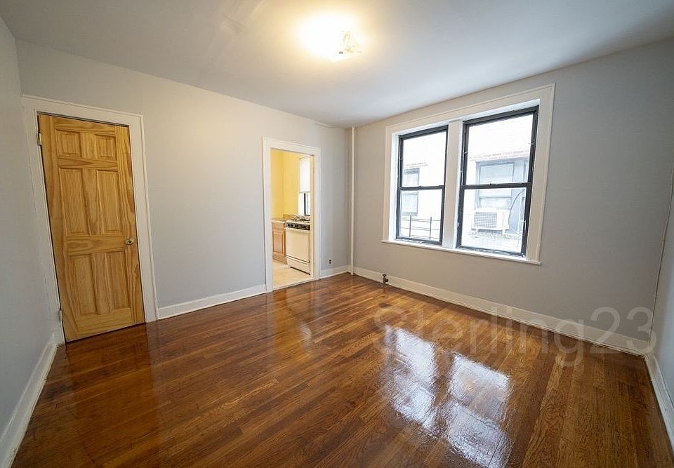 1st image of 2119 27th St APT B2