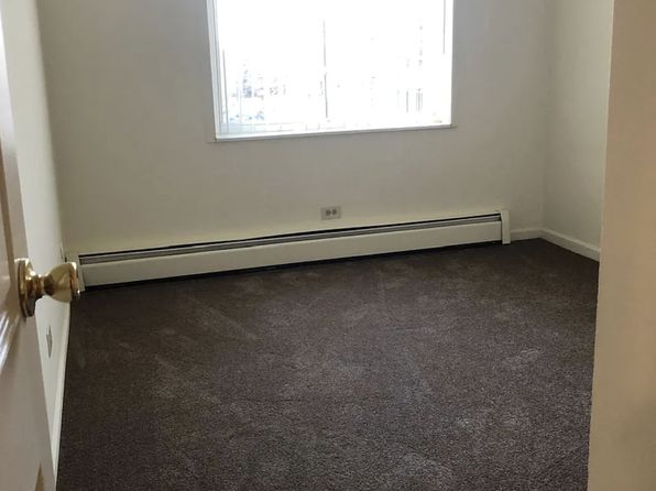 353 Hawthorne Cir #3B