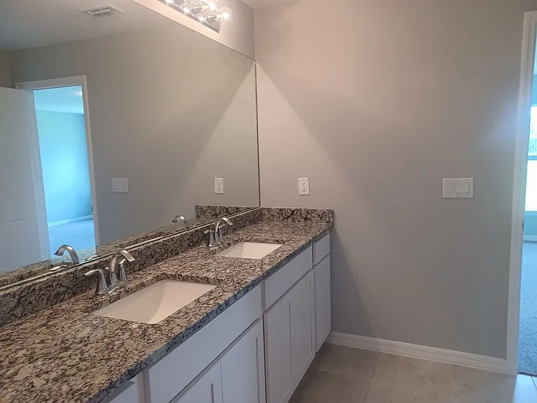 417 SW 26th Ave — Photo 17