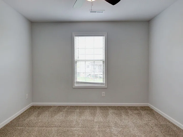 541 Low Country Ct — Photo 4