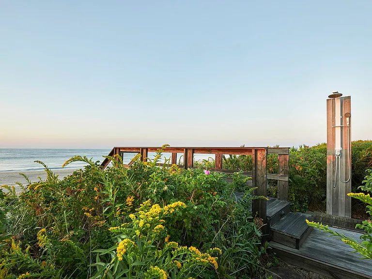 111 Beach Ln — Photo 24