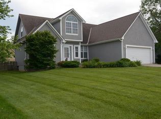 311 SW Albatross Ct, Lees Summit, MO 64082