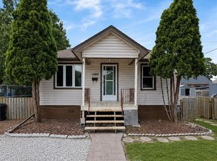 1589 Drouillard Rd, Windsor, ON N8Y 2S1