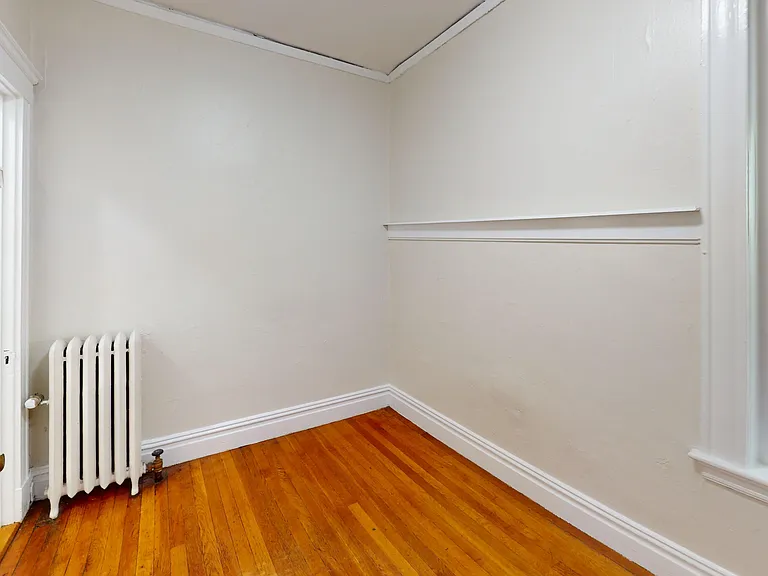 57 Strathmore Rd #6 — Photo 15
