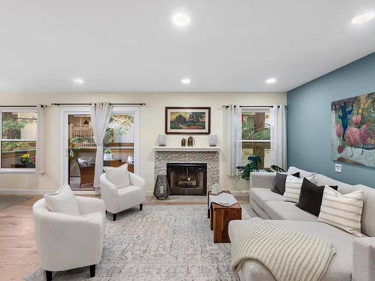 386 Union Ave — Photo 4