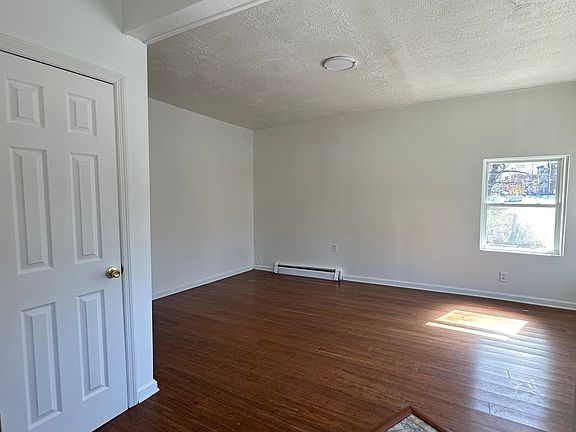 5th image of 107 N Bridge St #1