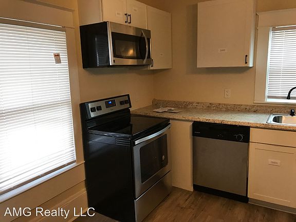 5th image of 1509 Fayetteville St #B