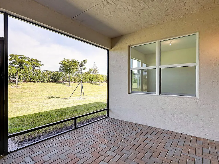 13549 SW Oceanus Blvd — Photo 26