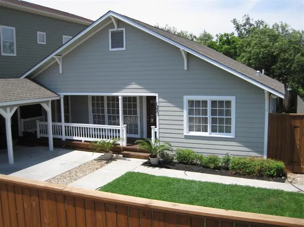 1221 Aurora St, Houston, TX 77009