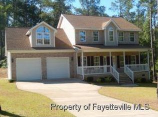 3425 Hawthorne St, Hope Mills, NC 28348