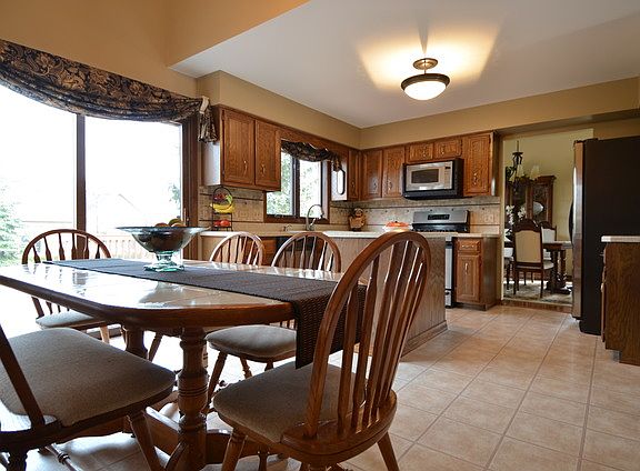 5th image of 12817 S Pebble Dr