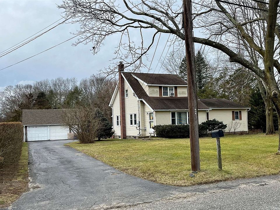 195 E West Ln, Riverhead, NY 11901 MLS 3454549 Zillow