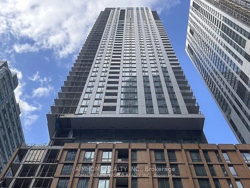 8 Widmer St — Photo 1