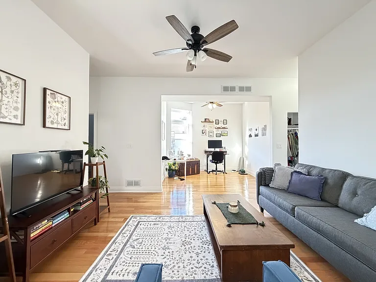 3512 N Halsted St #3R — Photo 8