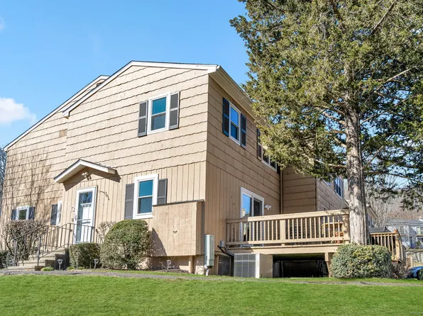 13 Huntington Court #13, Bethel, CT 06801