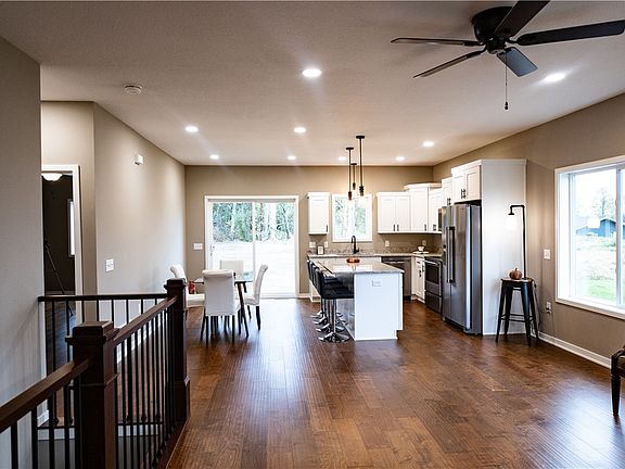 4th image of 519 Cameron Road