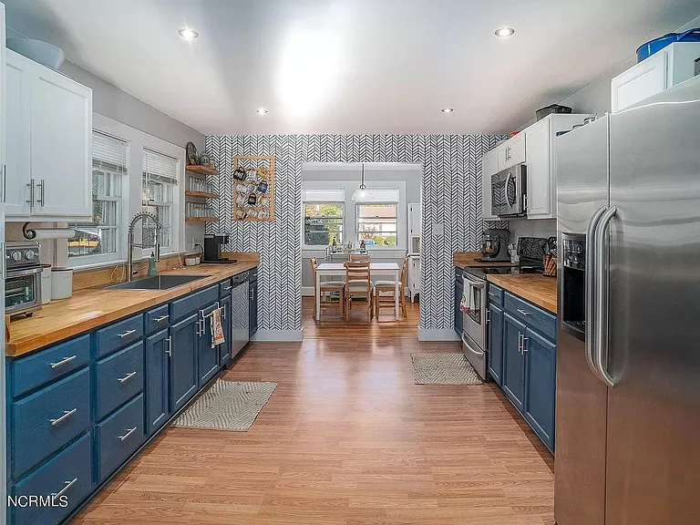 1302 Cotten Rd — Photo 10