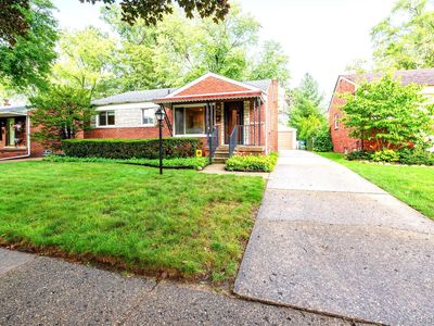 2918 Maplewood Ave, Royal Oak, MI, 48073
