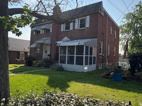 649 Poplar St, Sharon Hill, PA 19079