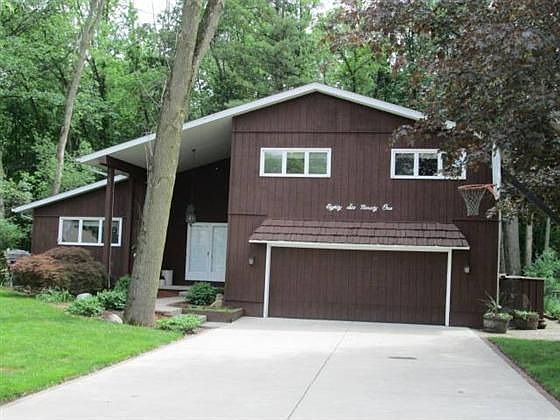 1st image of 8691 Hornbeam Ln