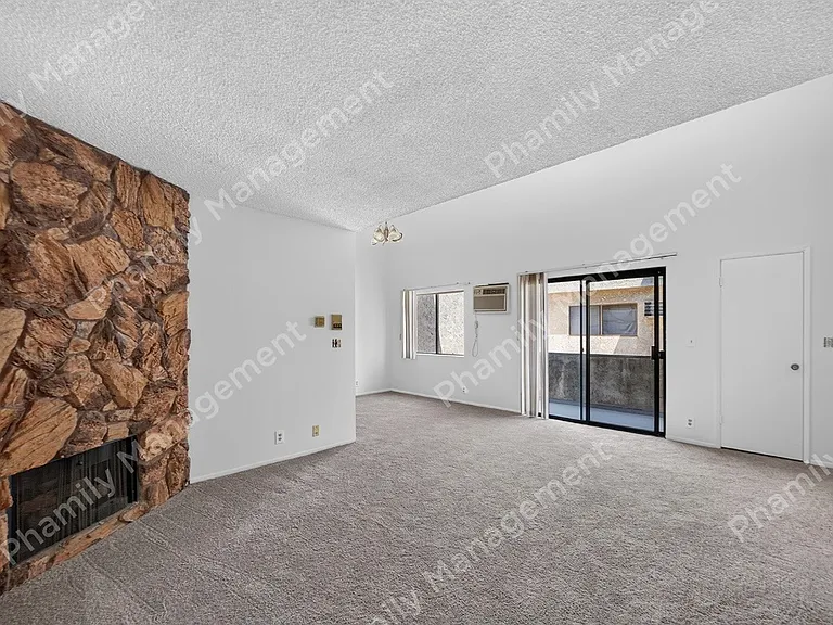 11575 Moorpark St #203 — Photo 7