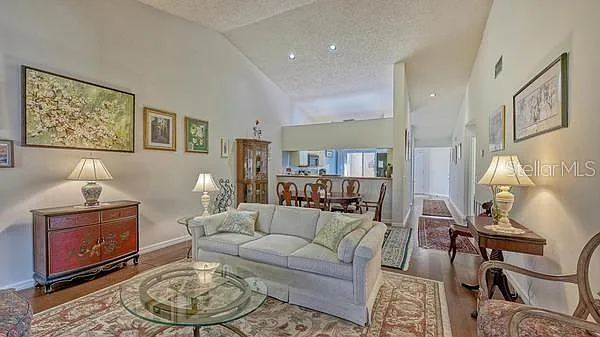 5905 Doral Dr — Photo 10