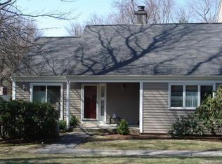 36 Fifer Ln, Lexington, MA 02420